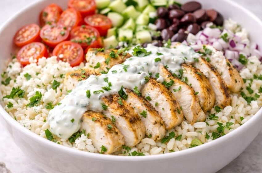 Mediterranean Greek chicken bowl close-up