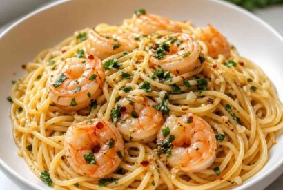 Thumbnail for Easy Garlic Shrimp Spaghetti in 30 Minutes