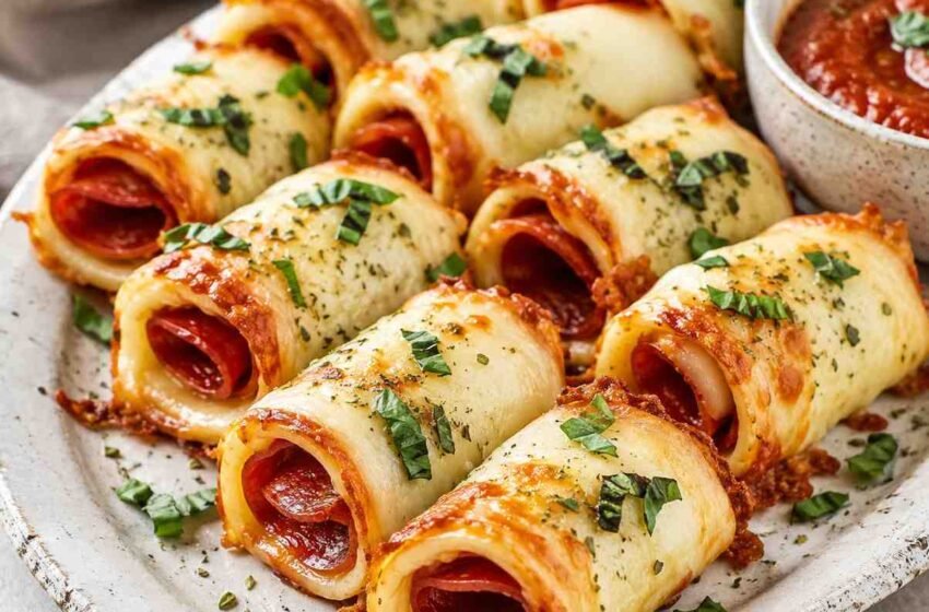 Cheesy Pizza Roll-Ups