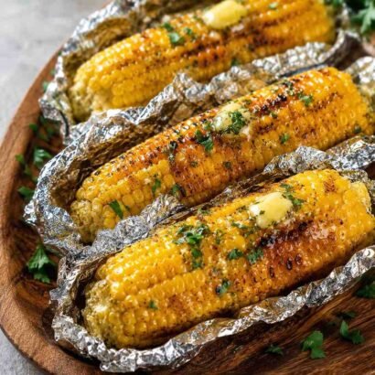 Grilled Corn on the Cob in Foil with Garlic Butter